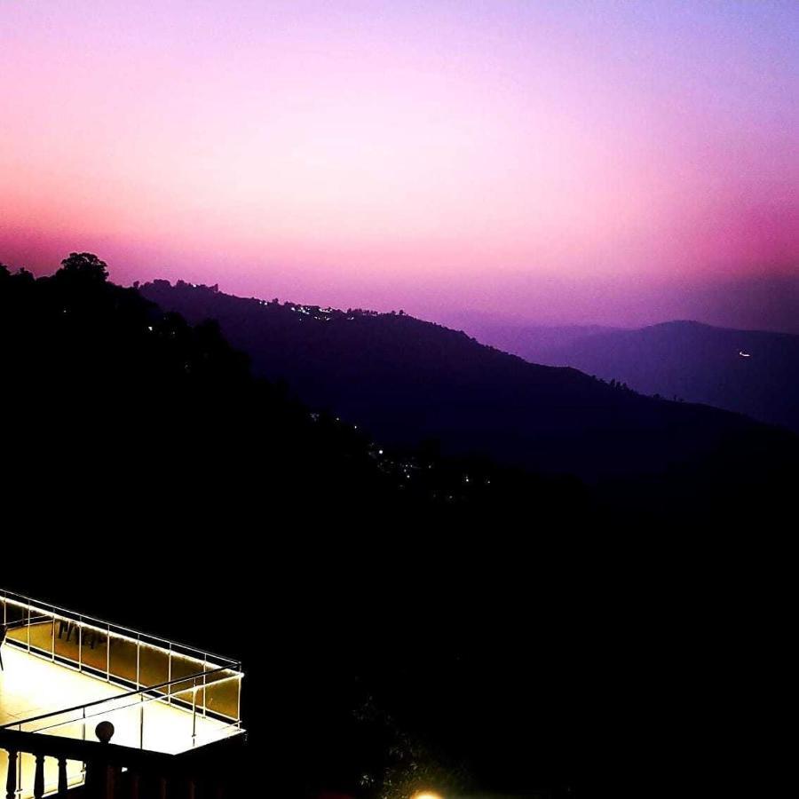 Sharayu Holidays Valley View Panchgani Ngoại thất bức ảnh
